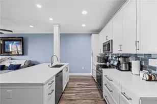 5000 Culbreath Key Way, Tampa, FL 33611 - Photo 2
