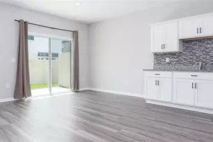 11822 Throttle Pl, Gibsonton, FL 33534 - Photo 10