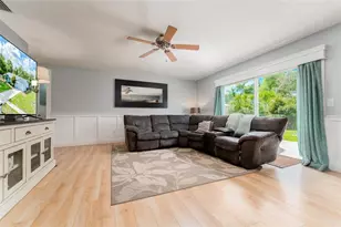 10817 Providence Oaks Dr, Riverview, FL 33578 - Photo 8