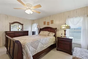 35919 Verano Ln, Zephyrhills, FL 33541 - Photo 14