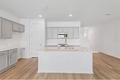 31542 Azure Beach Drive, San Antonio, FL 33576 - Photo 10