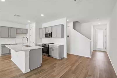 31542 Azure Beach Drive, San Antonio, FL 33576 - Photo 2