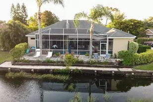 5125 Magnolia Pond Dr, Sarasota, FL 34233 - Photo 4