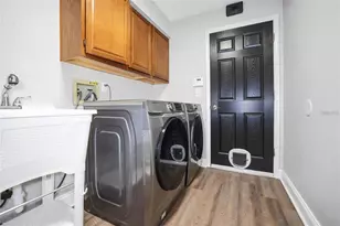 3297 Valemoor Dr, Palm Harbor, FL 34685 - Photo 20