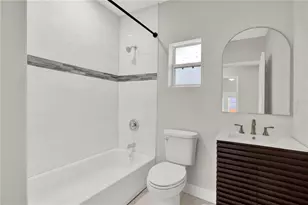 112 E Emily St, Tampa, FL 33603 - Photo 20