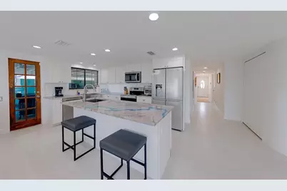 326 176th Avenue Circle, Redington Shores, FL 33708 - Photo 12