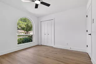 1043 Ridge View Ln, Palm Harbor, FL 34683 - Photo 32