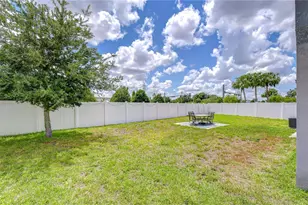4321 Globe Thistle Dr, Tampa, FL 33619 - Photo 18