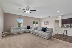 1261 Anchor Bend Dr, Ruskin, FL 33570 - Photo 12