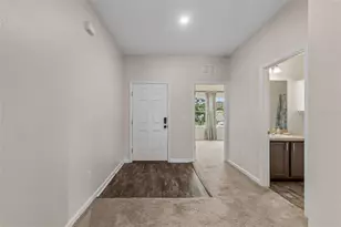 1261 Anchor Bend Dr, Ruskin, FL 33570 - Photo 4