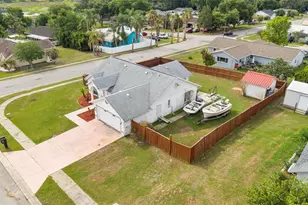 38912 Carr Dr, Zephyrhills, FL 33540 - Photo 48