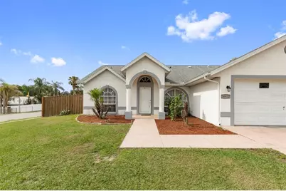 38912 Carr Drive, Zephyrhills, FL 33540 - Photo 4