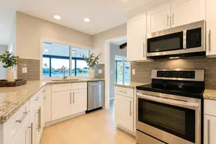 4901 Lansing St NE, Saint Petersburg, FL 33703 - Photo 18