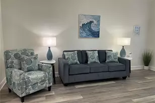 501 100th Ave N, Saint Petersburg, FL 33702 - Photo 10