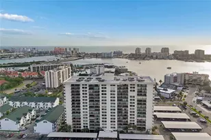 400 Island Way, Clearwater Beach, FL 33767 - Photo 54