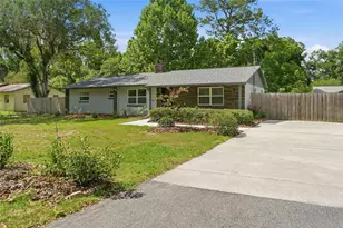 1509 NE 31st Pl, Ocala, FL 34479 - Photo 2