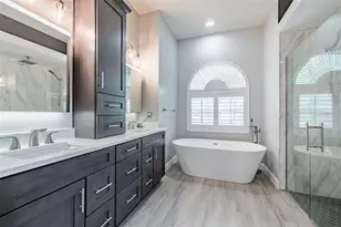 10131 Paddock Oaks Dr, Riverview, FL 33569 - Photo 4