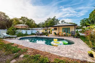 230 43rd Ave NE, Saint Petersburg, FL 33703 - Photo 20