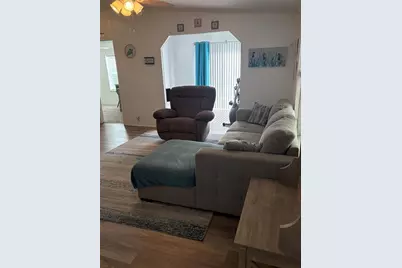 37650 Newal Avenue, Zephyrhills, FL 33542 - Photo 10