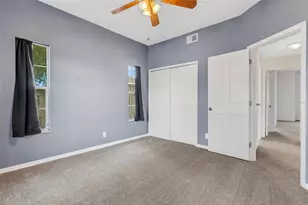 8198 Eagles Park Dr, Saint Petersburg, FL 33709 - Photo 50