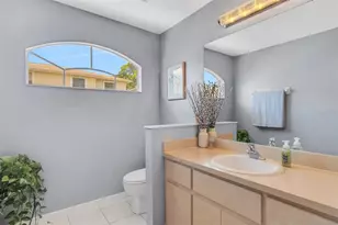 8198 Eagles Park Dr, Saint Petersburg, FL 33709 - Photo 26