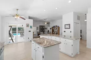 2468 Hidden Pines Ln, Clearwater, FL 33761 - Photo 6