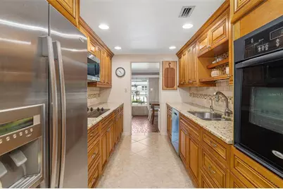 302 Bryn Mawr Island, Bradenton, FL 34207 - Photo 10