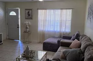 6717 Mornay Cir, Tampa, FL 33615 - Photo 4