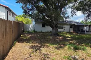 6717 Mornay Cir, Tampa, FL 33615 - Photo 18