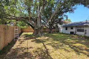 6717 Mornay Cir, Tampa, FL 33615 - Photo 16