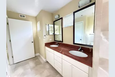 13212 Arbor Isle Drive #201, Tampa, FL 33637 - Photo 12