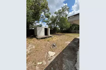 2908 E Howell Street, Tampa, FL 33610 - Photo 28