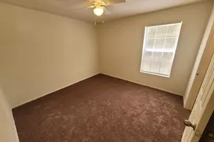 36106 Lake Chase Blvd, Zephyrhills, FL 33541 - Photo 24
