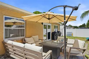 8405 Somerset Dr, Largo, FL 33773 - Photo 34