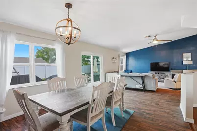 8405 Somerset Drive, Largo, FL 33773 - Photo 10
