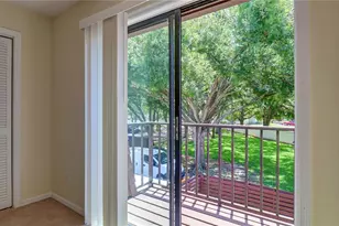 15206 W Pond Woods Dr, Tampa, FL 33618 - Photo 46