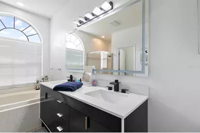 11426 Zenith Circle, Tampa, FL 33635 - Photo 6