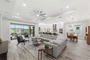 31469 Chesapeake Bay Dr, Wesley Chapel, FL 33543 - Photo 8