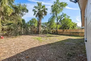 8511 N 11th St, Tampa, FL 33604 - Photo 14