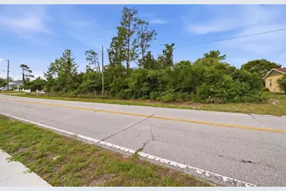 6011 Freeport Drive, Spring Hill, FL 34606 - Photo 10