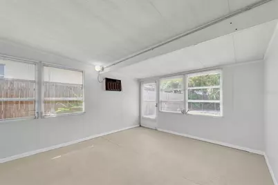 110 14th Avenue SW, Largo, FL 33770 - Photo 28