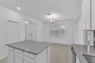 5741 Spotted Harrier Wy, Lithia, FL 33547 - Photo 10