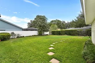 11816 Lipsey Rd, Tampa, FL 33618 - Photo 38