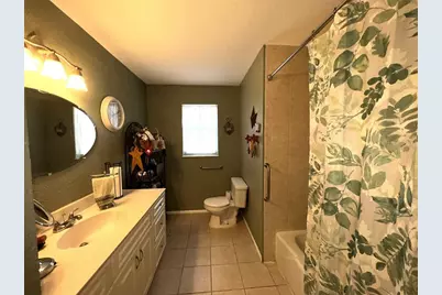 6221 Lullabye Lane, Zephyrhills, FL 33541 - Photo 16