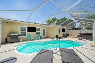 2627 Surrey Dr, Palm Harbor, FL 34684 - Photo 4
