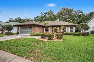 6634 Northlake Dr, Zephyrhills, FL 33542 - Photo 6