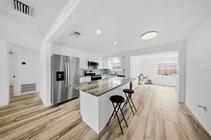 1565 Connecticut Ave NE, Saint Petersburg, FL 33703 - Photo 10