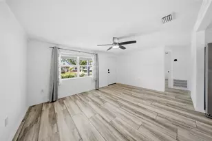 1565 Connecticut Ave NE, Saint Petersburg, FL 33703 - Photo 4