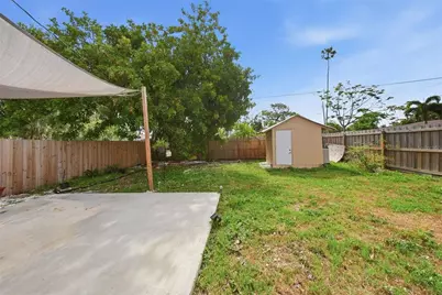 1565 Connecticut Avenue NE, Saint Petersburg, FL 33703 - Photo 36