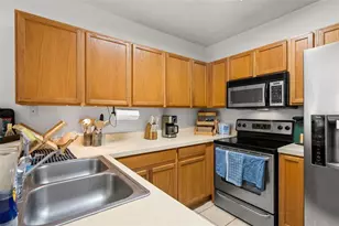 9816 Carlsdale Dr, Riverview, FL 33578 - Photo 8